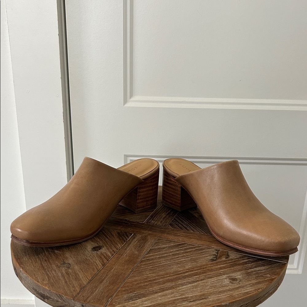 Nisolo All-Day Heeled Leather Mules - Picture 8 of 8